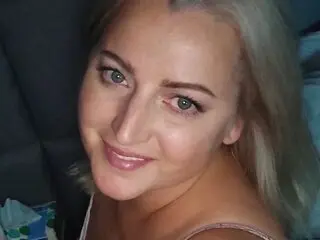 Bilder shows AlexaWhitworth