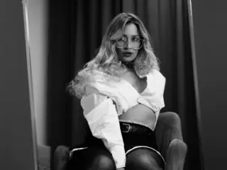 Livesex online AugustineMoore
