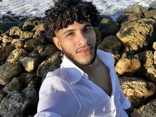 Videos show ToniHunk